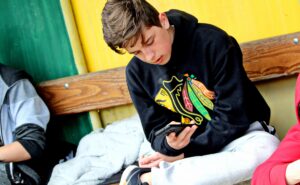 Kinderhandy mit kostenloser GPS Ortungsfunktion